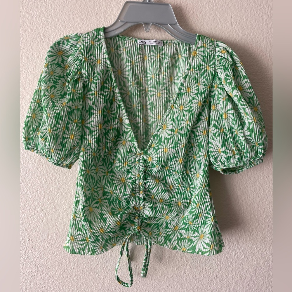 Zara Green Daisy Floral Cropped Top Size Small
